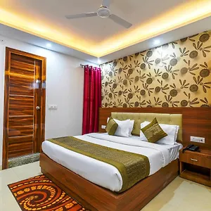 3* Hotel Urban Tree At Delhi Airport