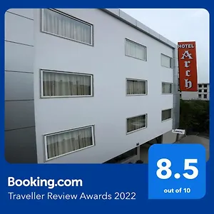Hotel Arch