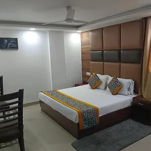 Отель Clayton Near Igi Airport Delhi, Нью-Дели